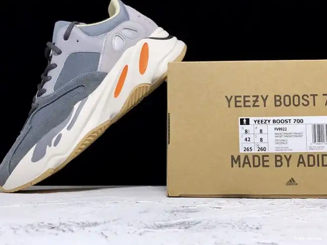 hype v2 'Magnet' Yeezy FV9922 700 Boost Adidas 0325